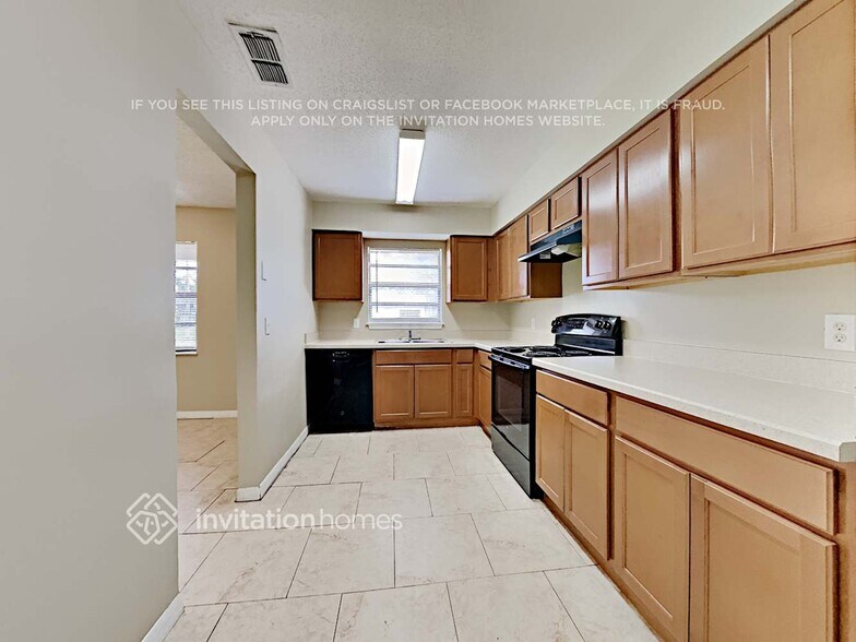 Building Photo - 507 Jupiter Way