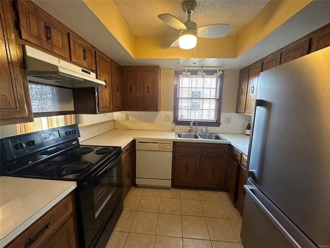 Building Photo - 743 Leicester Dr