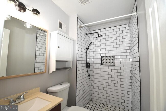 Building Photo - 5714 Lofthill Ct