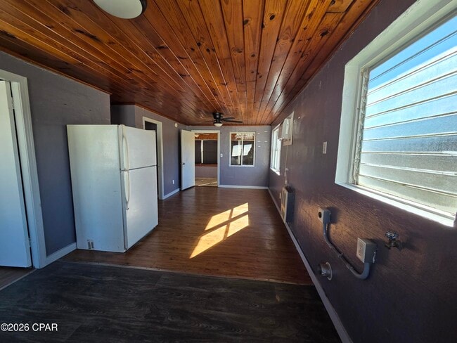 Building Photo - 209 W Toledo Pl