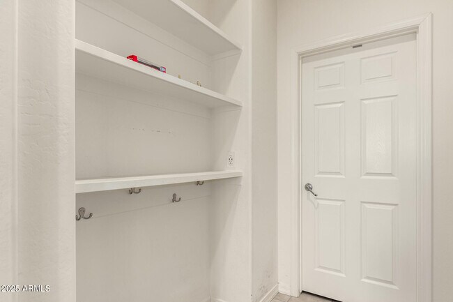 Building Photo - 5612 N 109th Ave