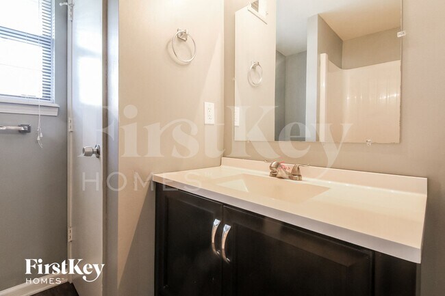 Building Photo - 146 NW 101 St