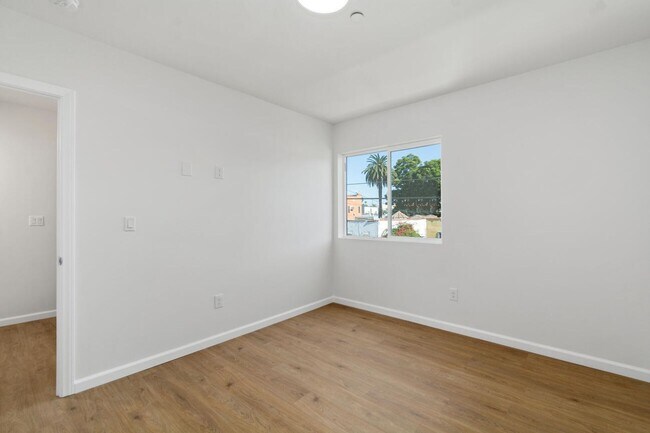 Building Photo - 2638 Virginia Rd