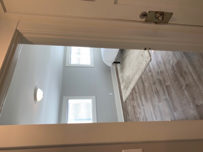 Building Photo - 2108 N Oakes St