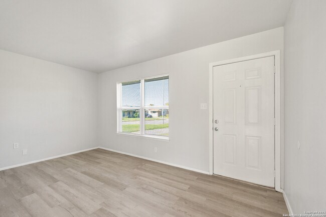 Building Photo - 4802 Castle Shield