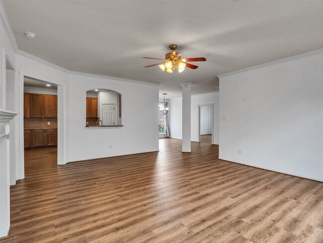 Building Photo - 9915 Valance Way