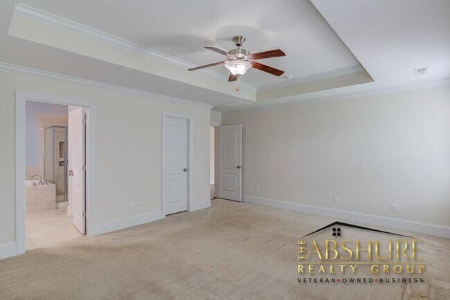 Building Photo - 112 Cahors Trail