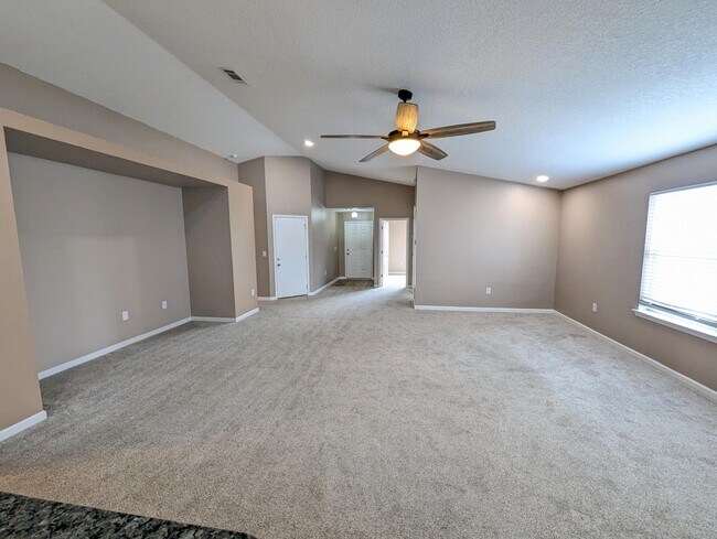 Building Photo - 1950 Catline Cir