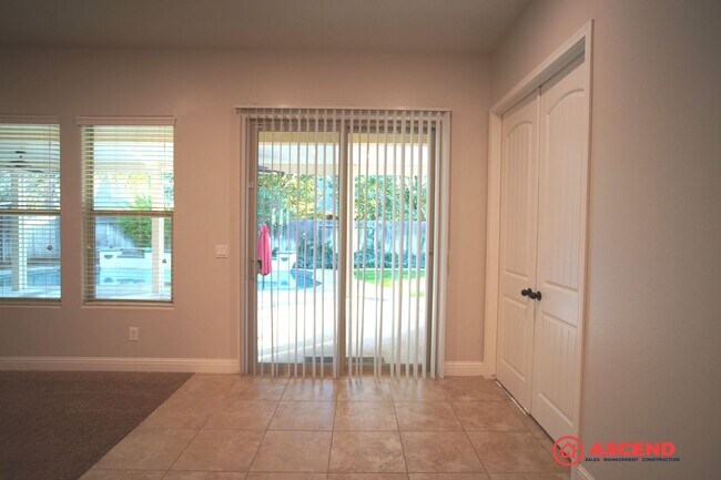 Building Photo - Breathtaking Home Off Calloway and Snow Rd!