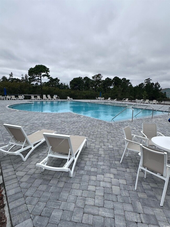 Building Photo - 5175 Yellowstone Dr