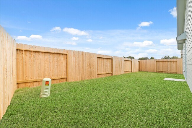 Building Photo - 12410 Mountain Daisy Rd