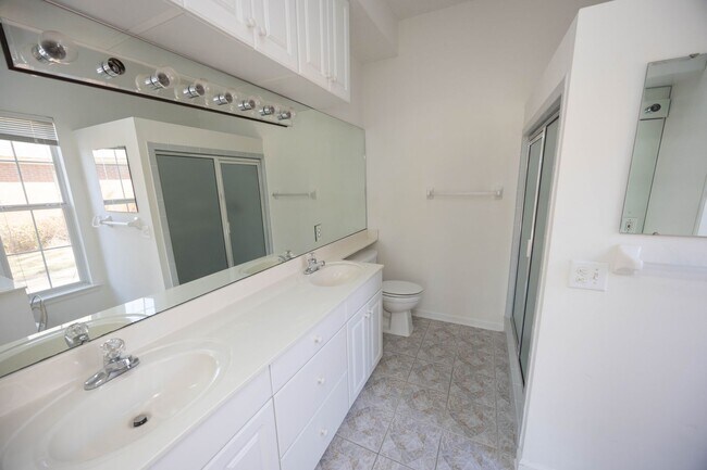 Building Photo - 9336 Bristlecone Dr