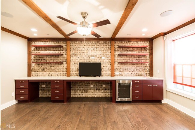 Building Photo - 3348 Turngate Ct
