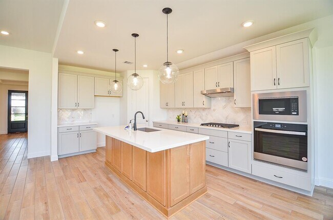 Building Photo - 7010 Glennwick Grv Ln
