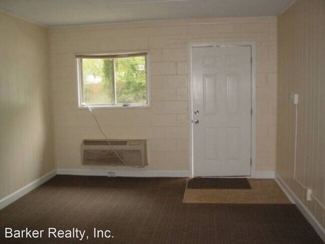 Building Photo - 105-111 Heck St