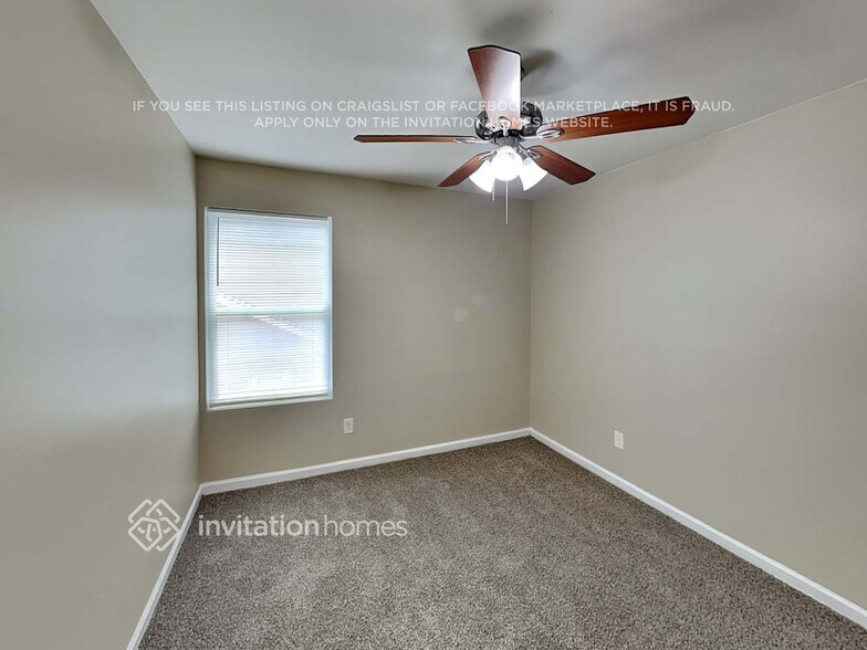 Building Photo - 4190 Broadstairs Dr SW