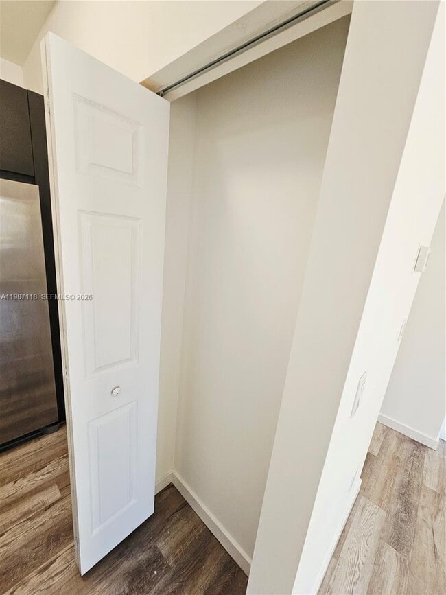 Building Photo - 127 NE 184th Terrace