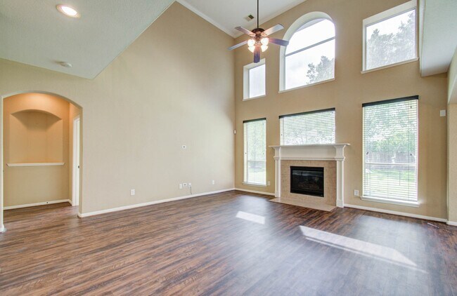 Building Photo - 21331 Parham Cir