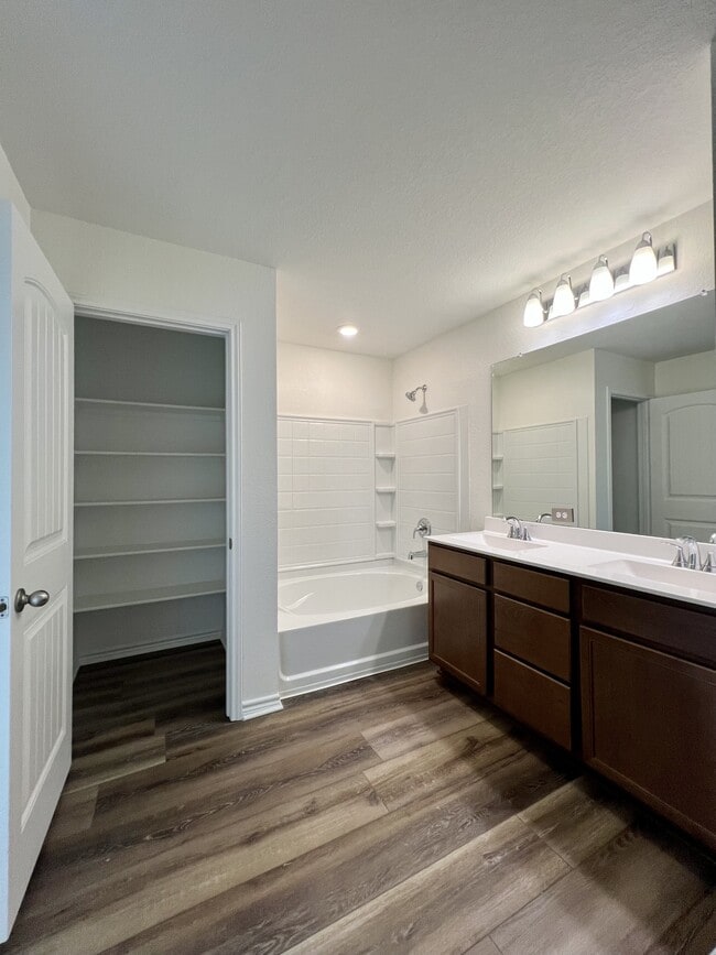 Building Photo - 14839 Vance Jackson Rd