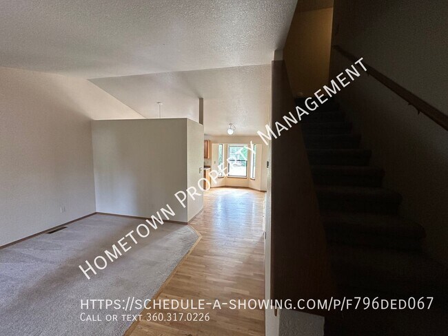 Building Photo - 5943 55th Way SE