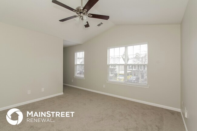 Building Photo - 5627 Henderson Oaks Dr