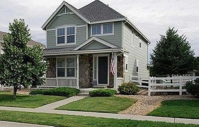 Primary Photo - Stunning 3 bed 2.5 ba home for rent at Murphy Creek neighborhood Aurora CO 80018