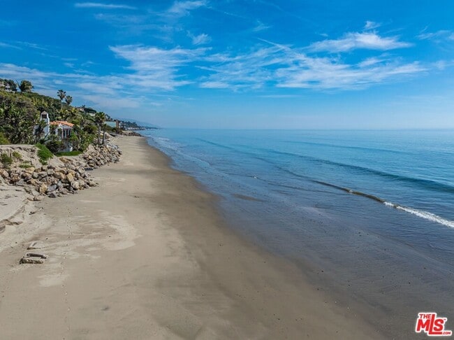 Building Photo - 28036 Sea Ln Dr