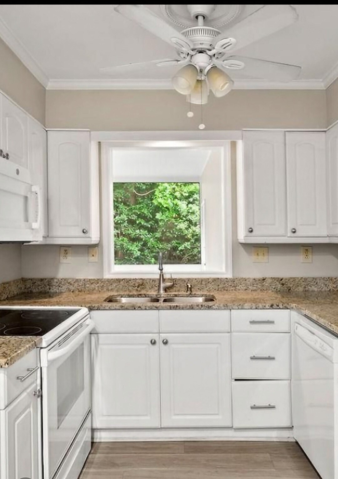 Building Photo - 103 La Rue Pl NW