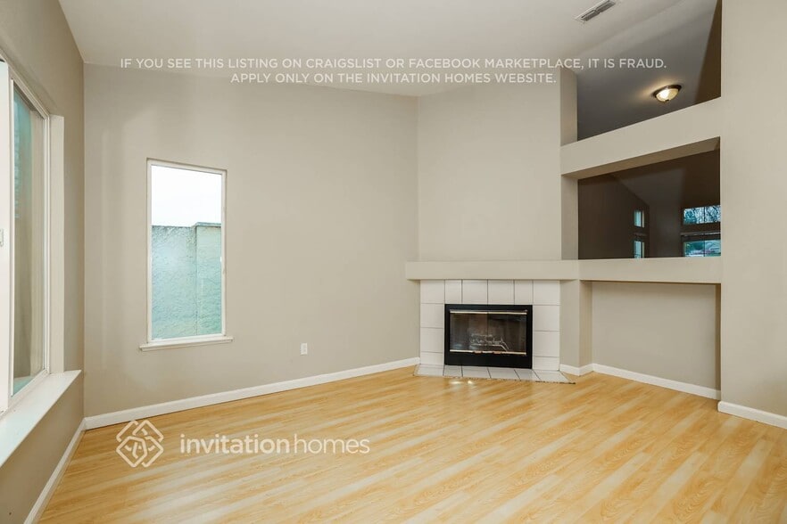 Building Photo - 5000 Mesa Ridge Dr