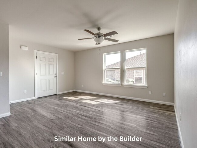 Building Photo - Charming 3-Bed in Yukon - Move-In Ready