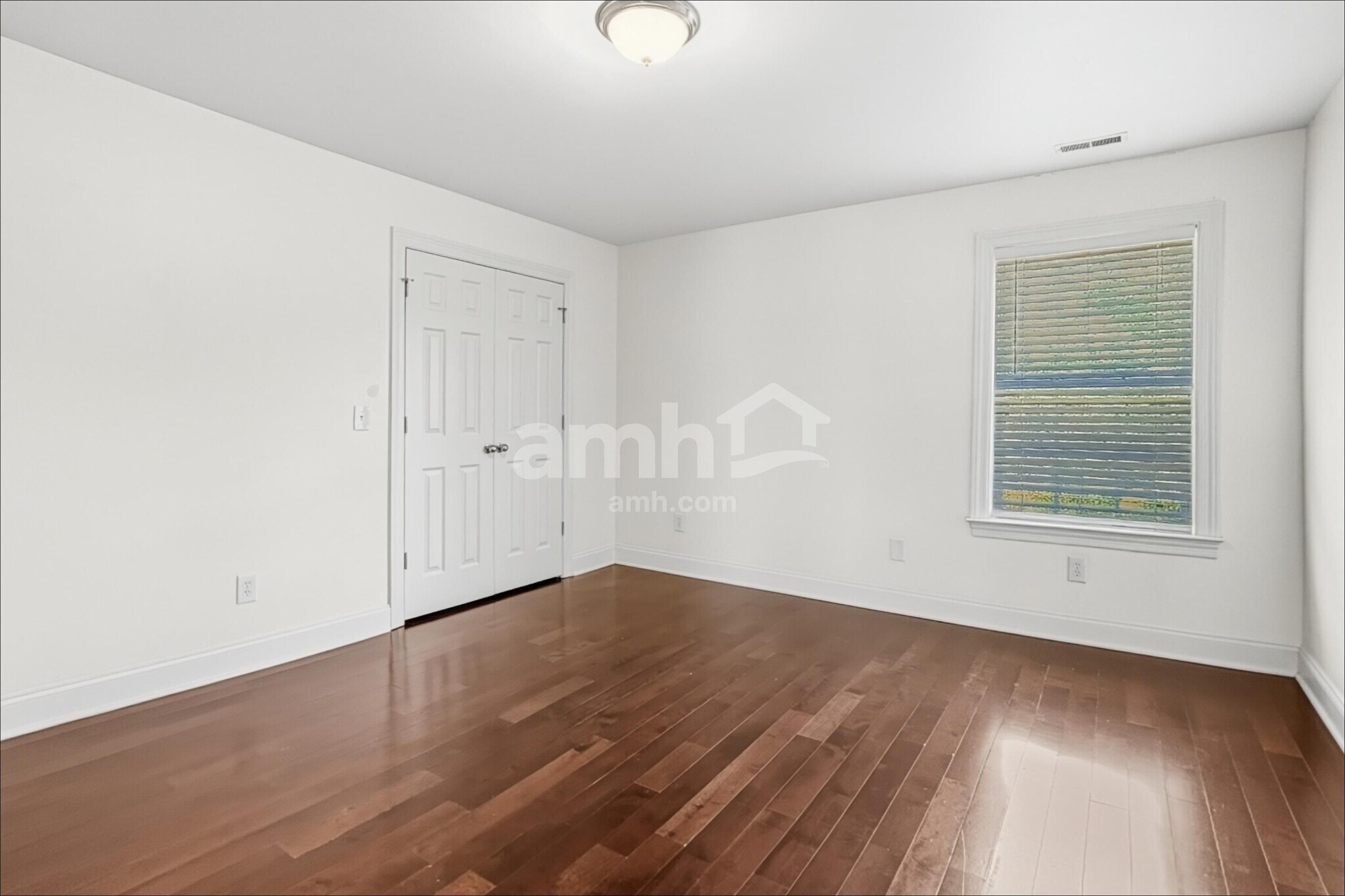 Building Photo - 3024 Silver Springs Ct