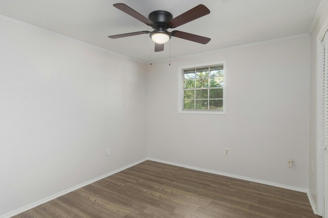 Building Photo - 1205 Penton St