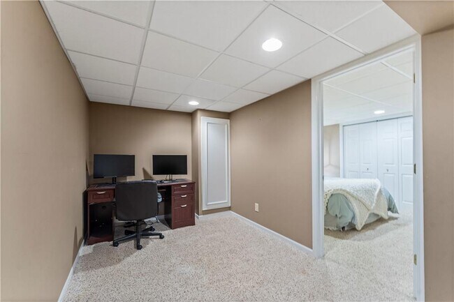 Building Photo - 7635 W 114th Ter