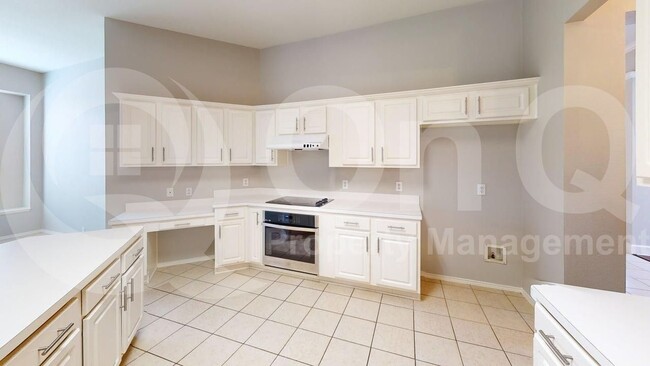 Building Photo - 7821 Aqua Vista Dr