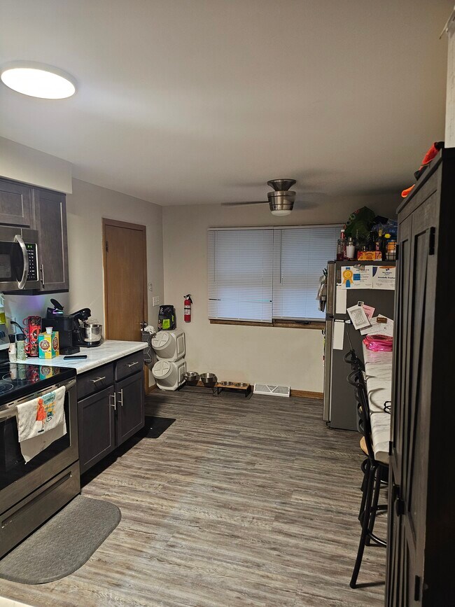 Building Photo - 2301 2nd St SW