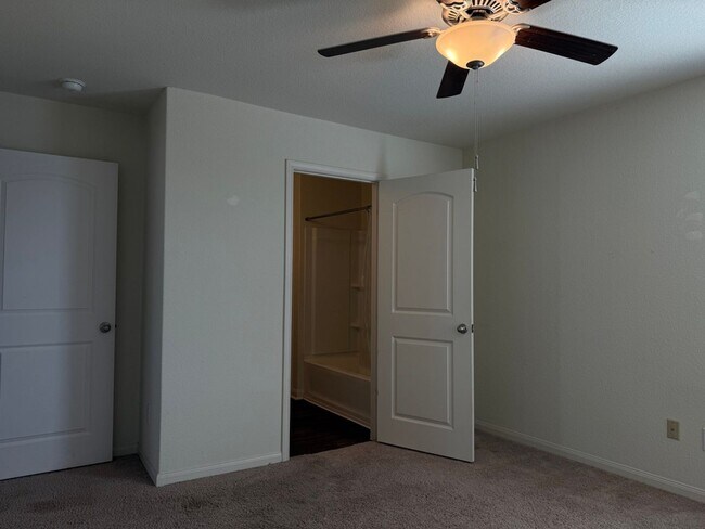 Building Photo - 709 Yearwood Ln