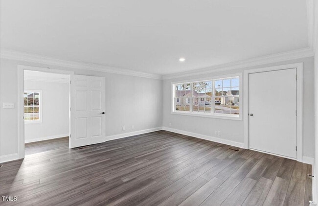 Building Photo - 126 Mayo St