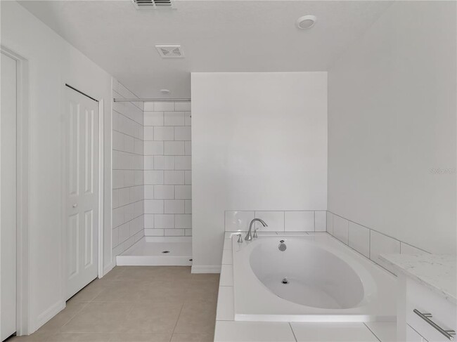 Building Photo - 9232 Bonita Mar Dr