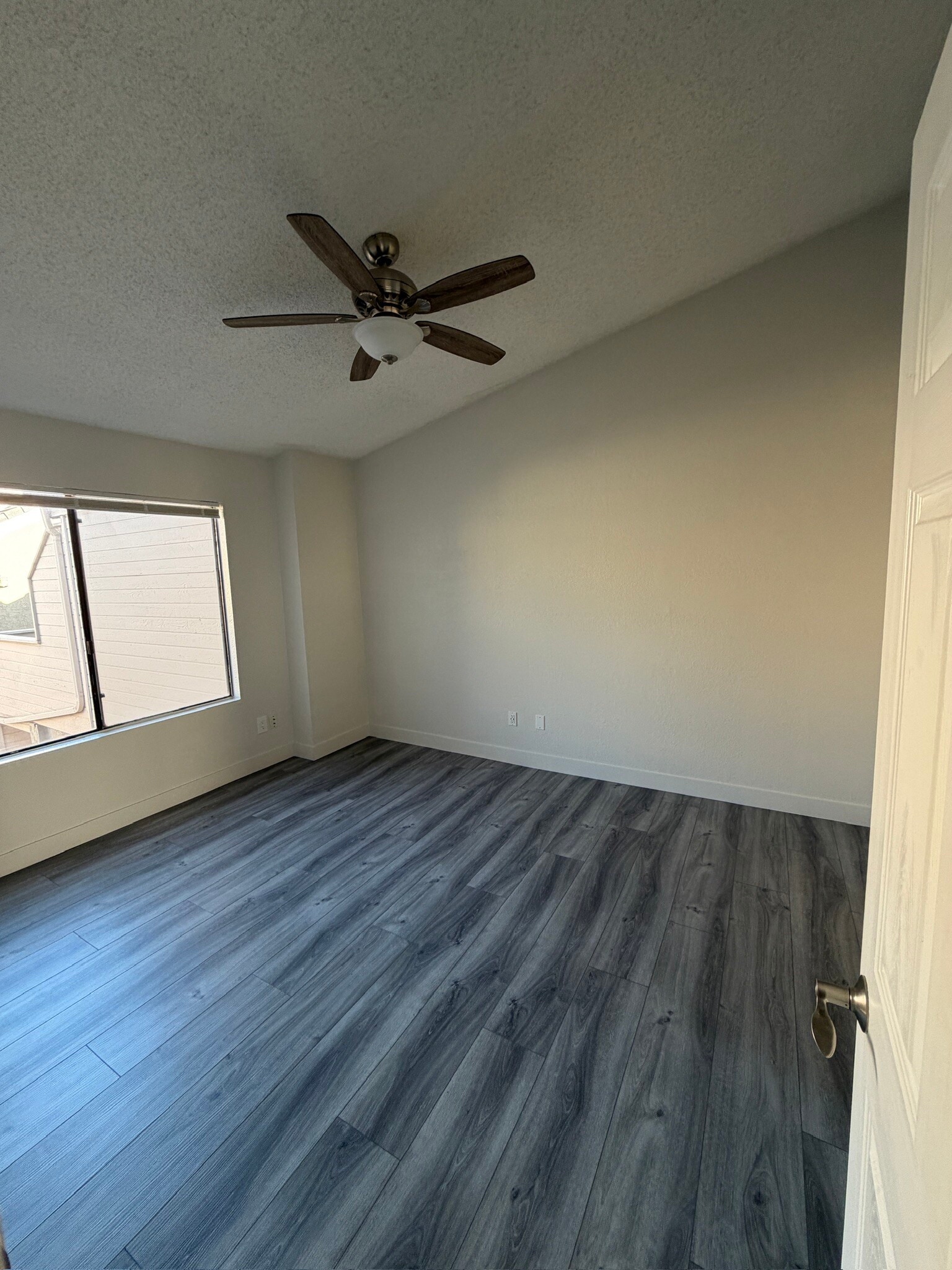 Master bedroom - 2035 S Elm St