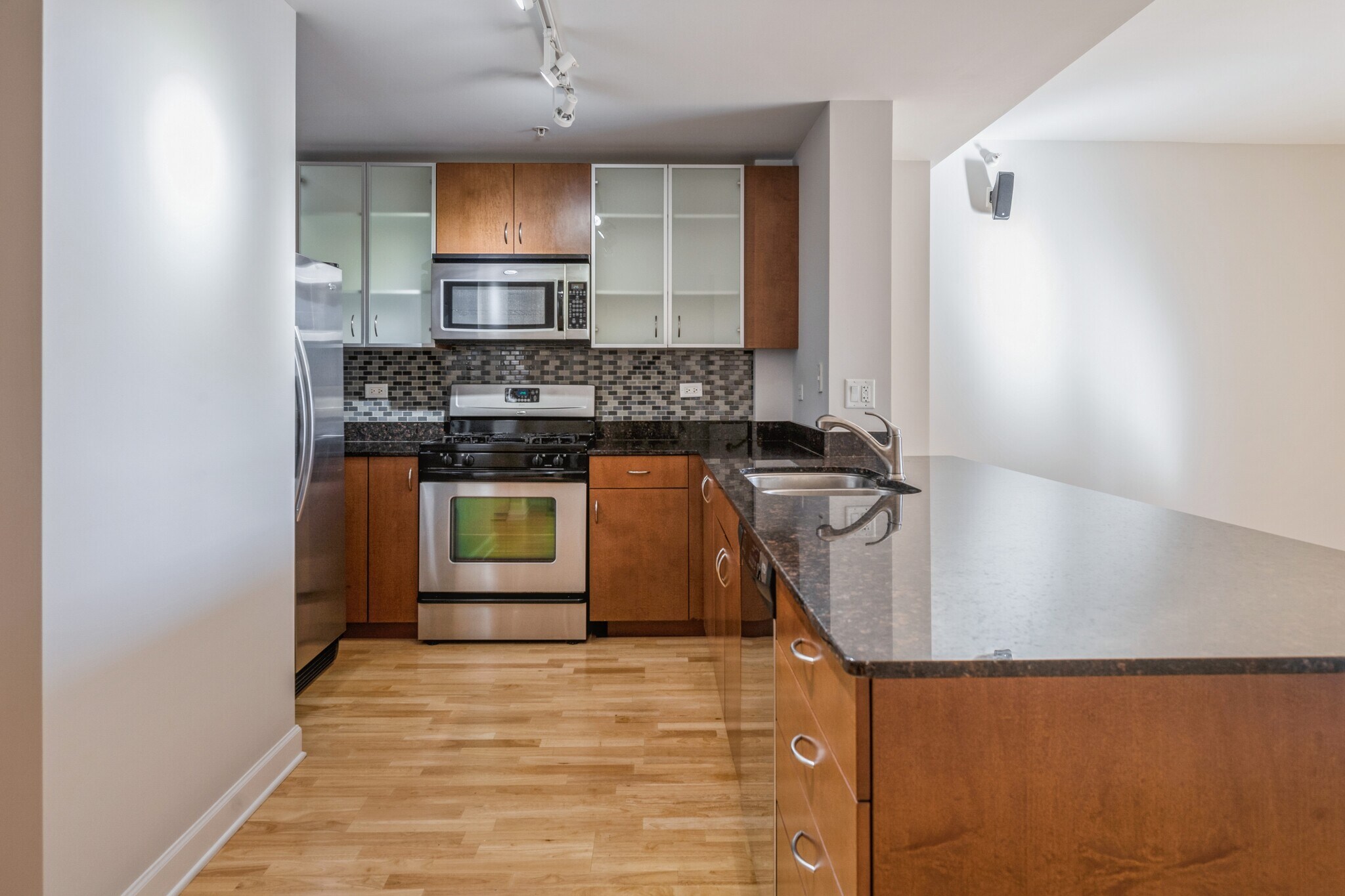 Building Photo - 451 W Huron St