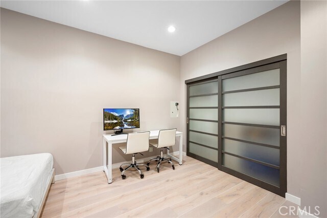 Building Photo - 3331 Oakmont View Dr