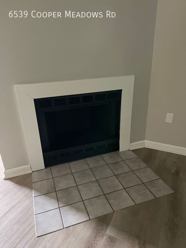 Building Photo - Cooper Meadows- Two Bedroom Townhome in We...