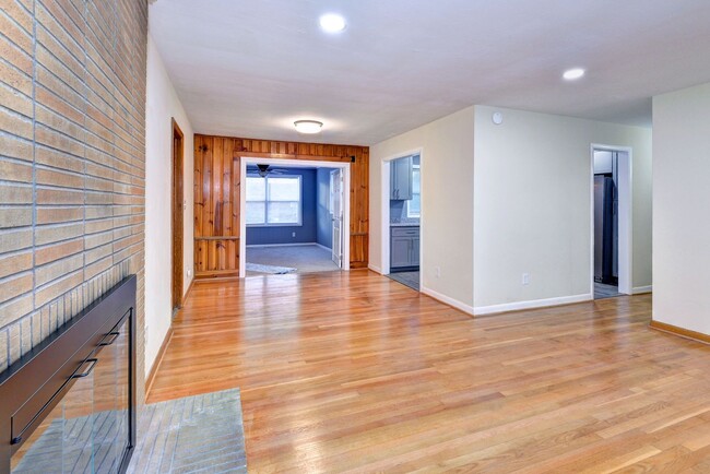 Building Photo - Call Eric Thompson at (757) 685-3172 for more information