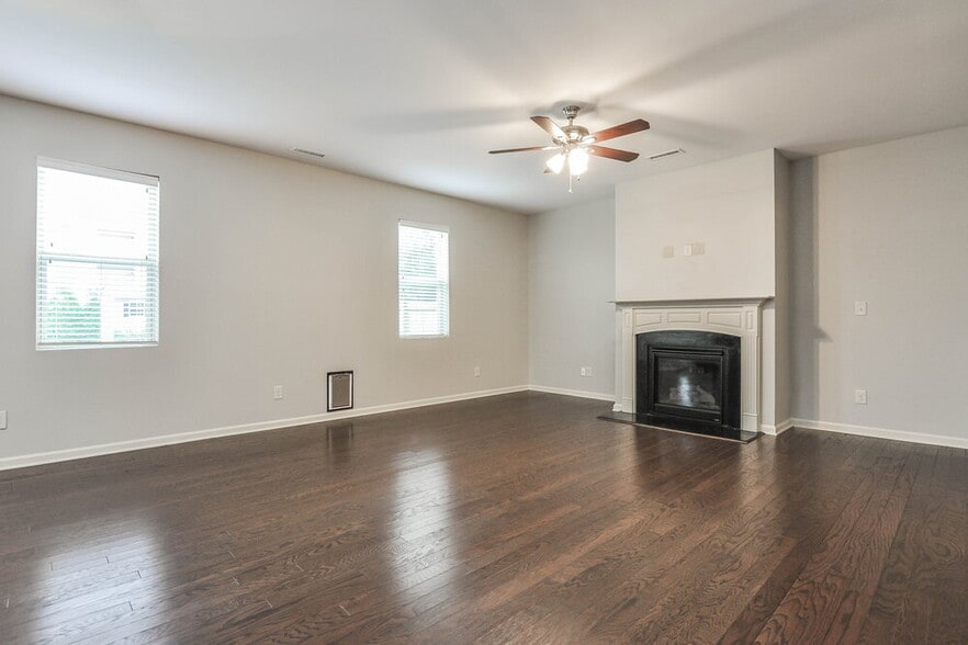 Building Photo - 117 Callahan Trail