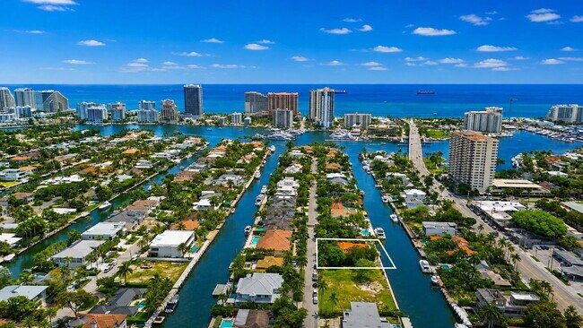 Building Photo - Delmar Place, Fort Lauderdale, FL 33301 - 5 BR 5 BA single-family home