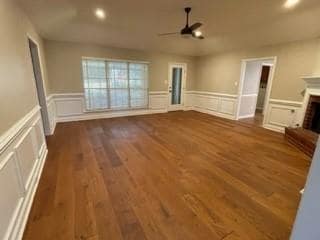 Building Photo - 10380 Hunters Ridge Dr N