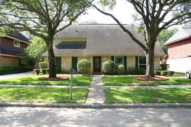 Building Photo - 2822 River Birch Dr