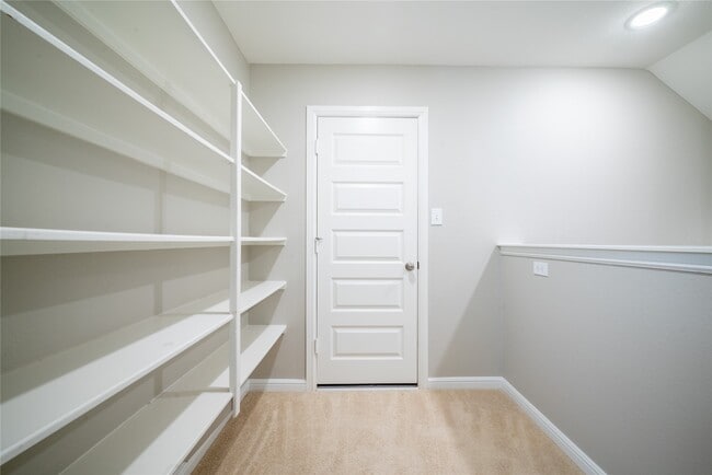 Building Photo - 8627 Marble Ter Ct