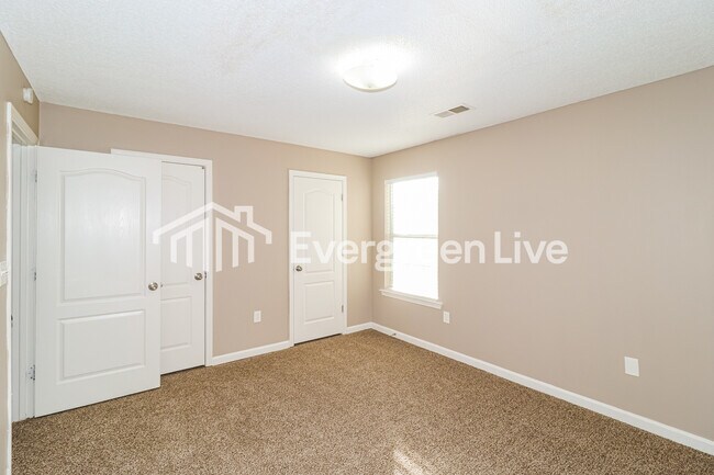 Building Photo - 10178 Sorrento Pl