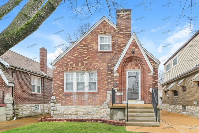 Building Photo - 7357 Sharp Ave